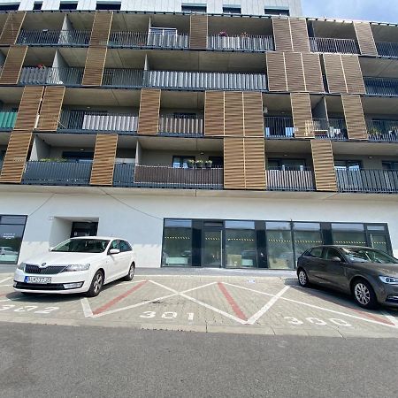 Krasny Moderny 1-Izbovy Byt, Novostavba + Parking 브라티슬라바 외부 사진